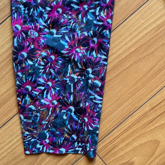 Lululemon Swift Speed high rise tight / size 16 - Picture 8 of 9